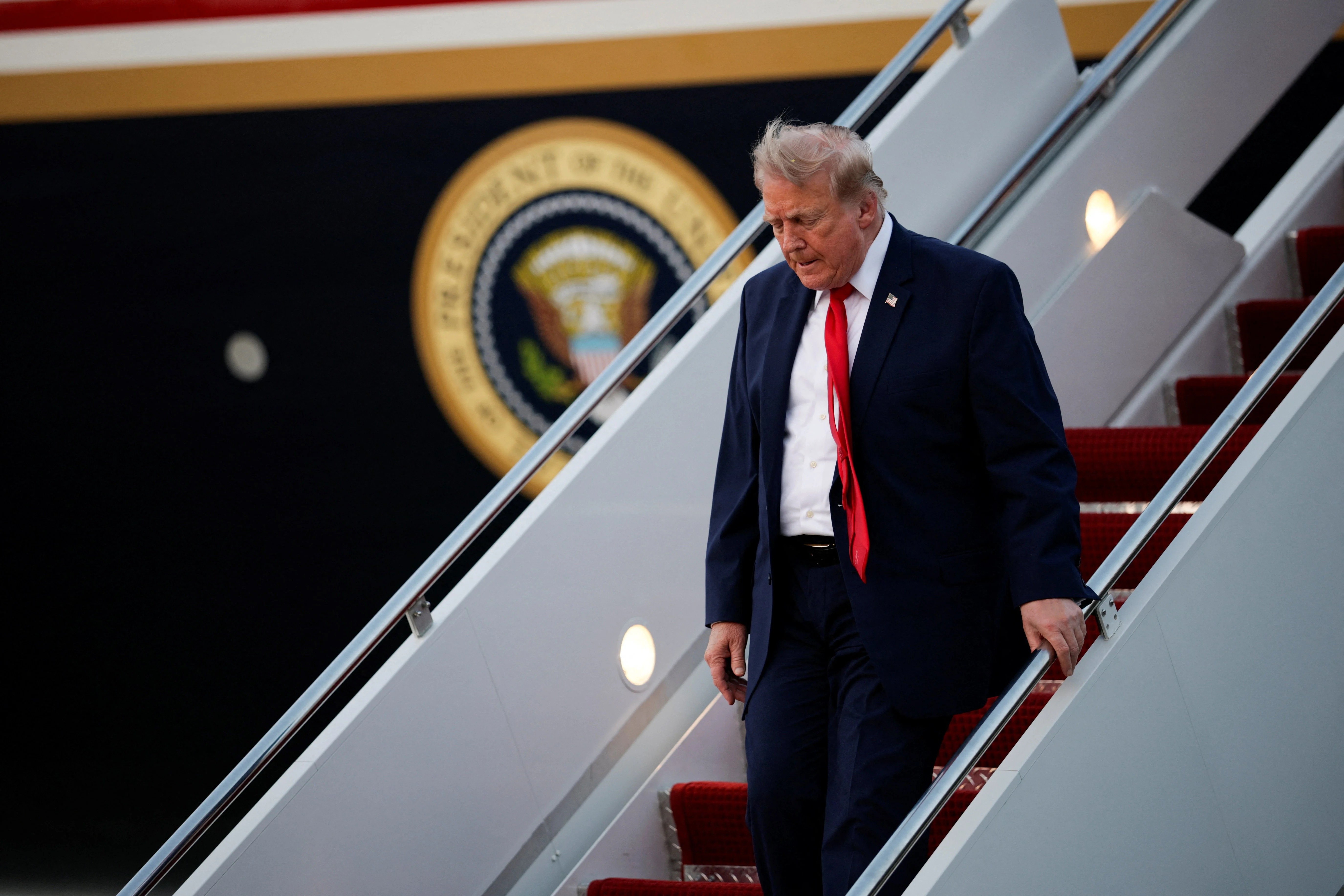 Six Months in, Trump Increasingly Frustrated With Iran War