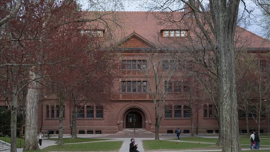 Harvard Üniversitesi'nden Trump'a dava