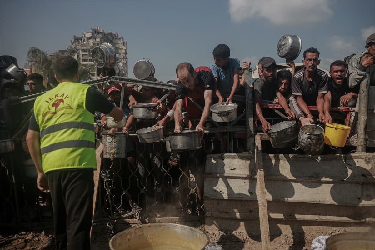 Açlığın ve adaletin ölüm sessizliği