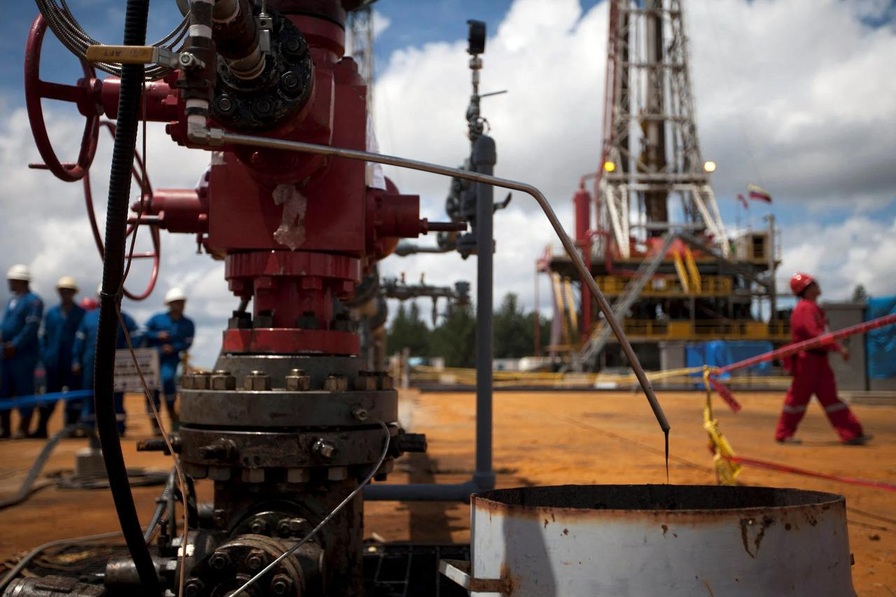 Venezuela muhalefetinden ABD'ye 1,7 trilyon dolarlık petrol teklifi