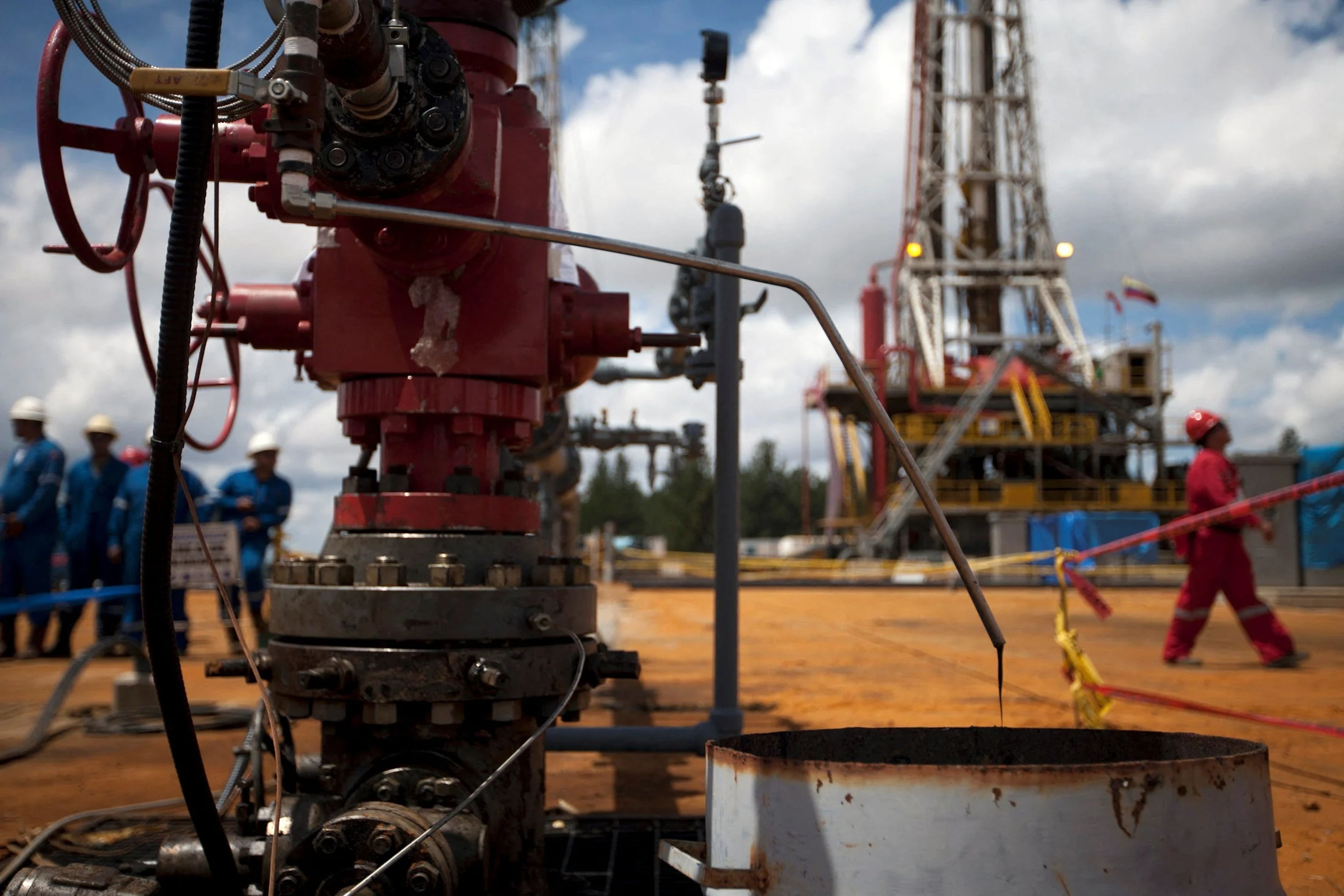 Venezuela muhalefetinden ABD'ye 1,7 trilyon dolarlık petrol teklifi