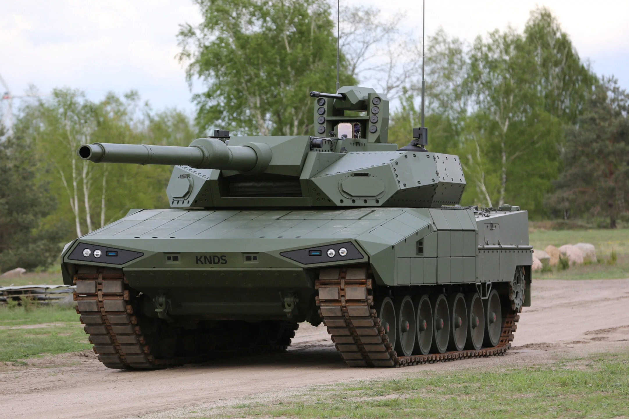 Alman ordusu için 7.000 zırhlı araçlık tarihi dönüşüm: Rheinmetall ile kritik müzakereler
