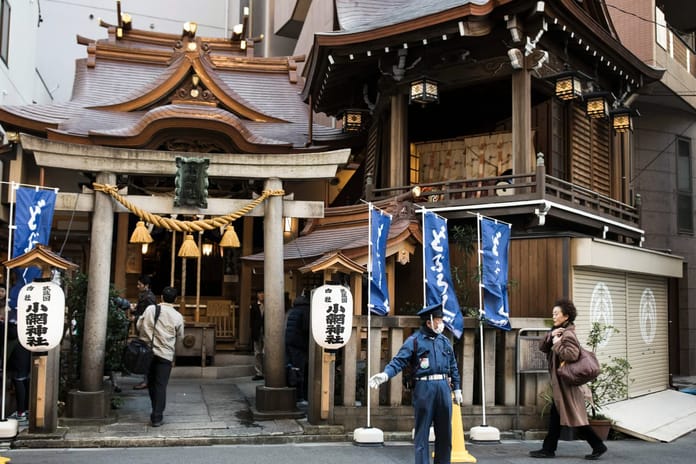 Japonya'da bakır hırsızları tapınakları hedef alıyor