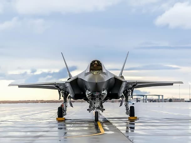 İspanya, F-35 alımını erteledi
