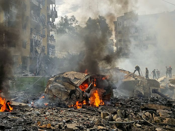İsrail Beyrut'a yoğun hava saldırıları düzenledi