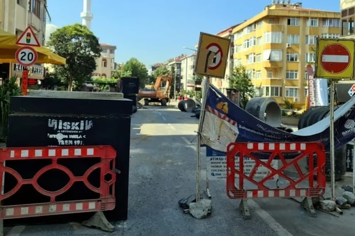 Bakırköy'de bitmeyen İSKİ çilesi: Toz ve çamur vatandaşı isyan ettirdi