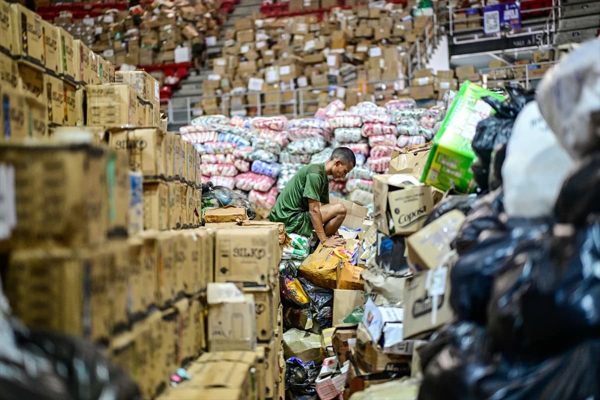 TİKA'dan Venezuela'ya 1000 paketlik insani yardım
