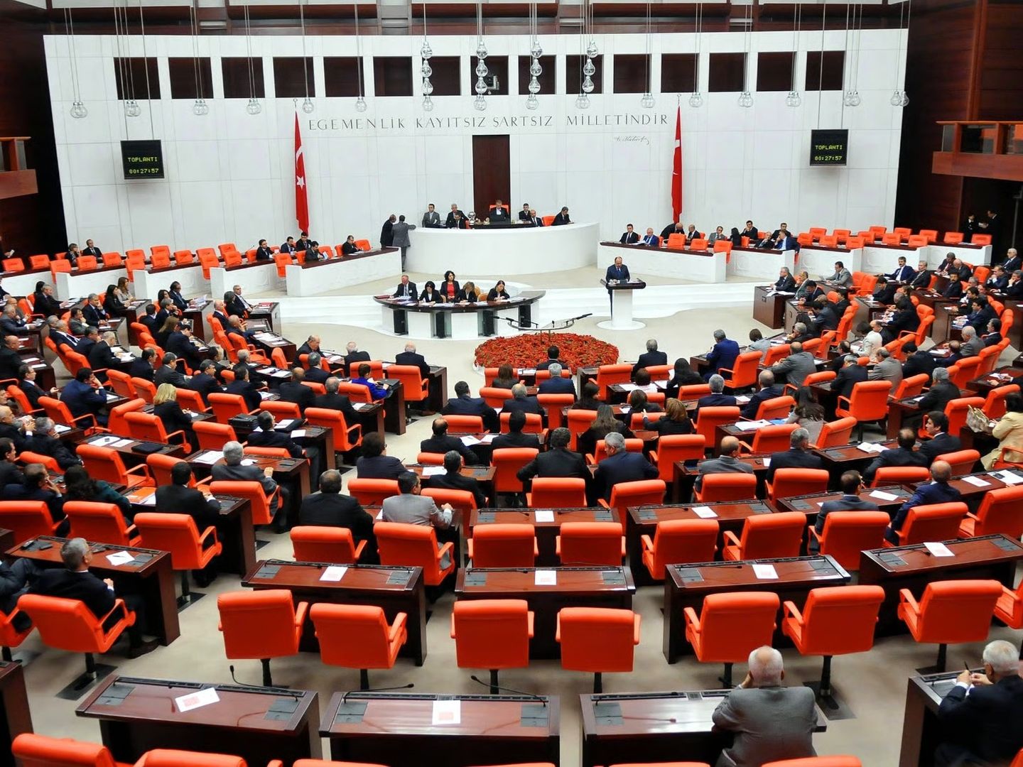 Yeni anayasa için kritik adım! Referandumla belirlenecek