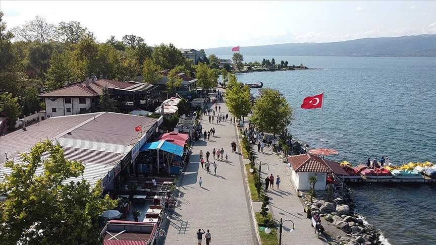 Bayram tatili 9 güne çıkıyor mu