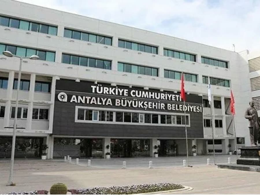 Antalya Büyükşehir Belediyesi'ne operasyon