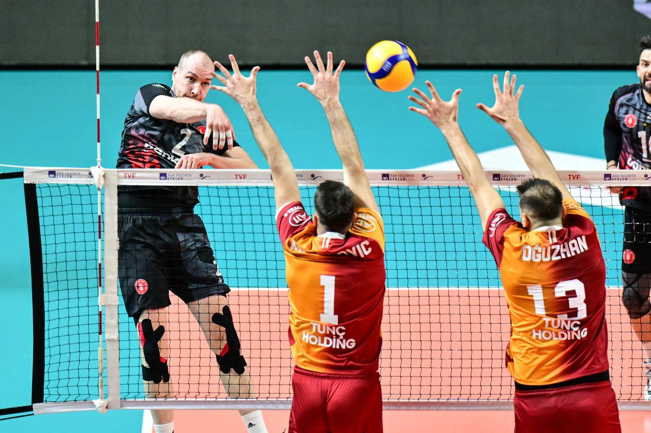 Efeler Ligi'nde final heyecanı