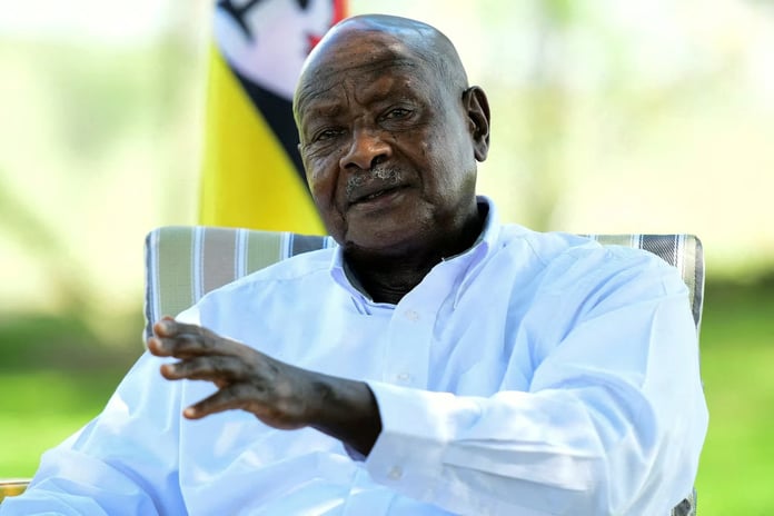 Uganda'da Museveni'den seçim arifesinde interneti kapatma hamlesi