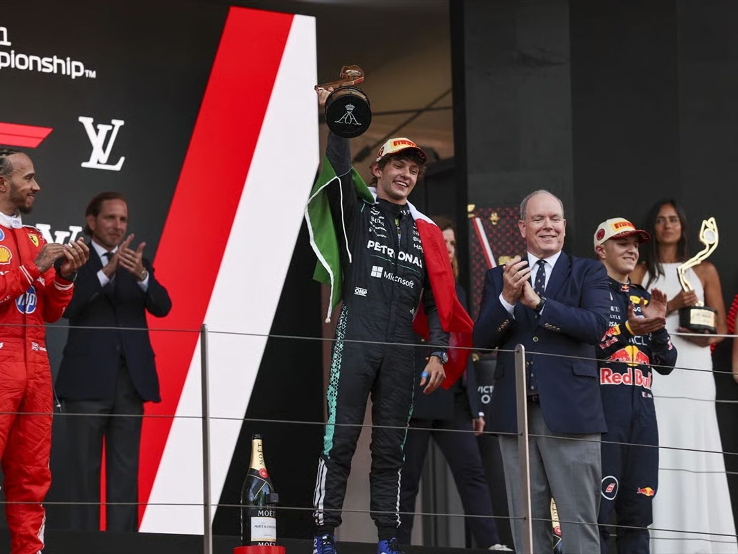 Monaco Grand Prix'sinde zafer Kimi Antonelli'nin: Tarihe geçti!