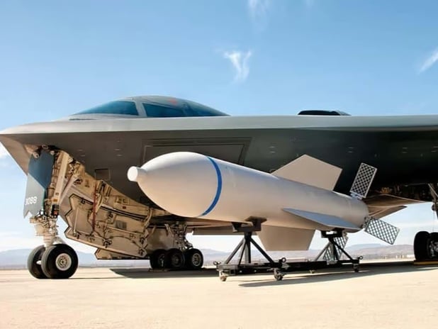 İsrail, İran'ın yeraltı nükleer tesisleri için ABD'den GBU-57 bombası talep etti