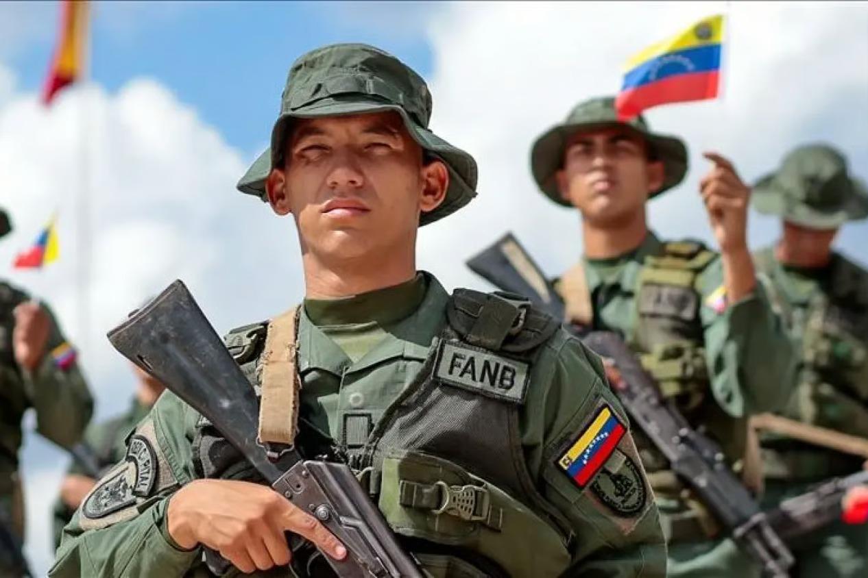 Maduro, Rusya ve Çin’den askeri destek arayışında