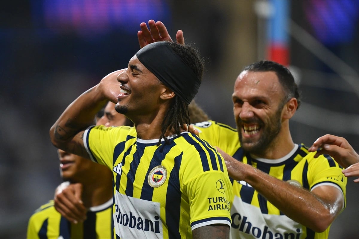 İlk yarıda peş peşe goller