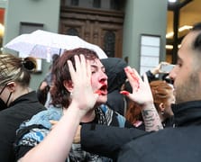 Berlin polisi Filistin'e destek gösterisi düzenleyen gruba saldırdı