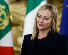 İtalya Grönland konusunun NATO içinde ele alınmasını istiyor