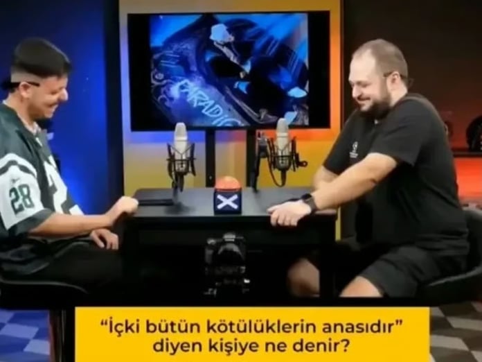 Soğuk Savaş programının sunucusu Boğaç Soydemir ile konuğu Enes Akgündüz tahliye edildi