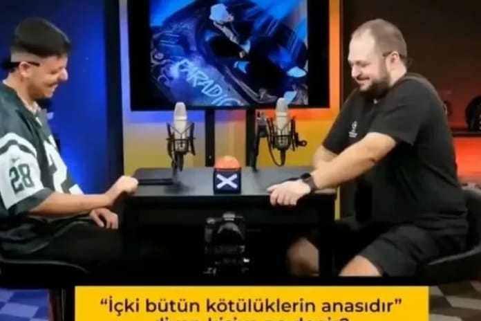 Soğuk Savaş programının sunucusu Boğaç Soydemir ile konuğu Enes Akgündüz tahliye edildi