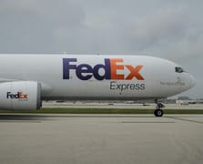FedEx Yüksek Mahkeme'nin kararından sonra harekete geçti: ABD'ye tarife davası
