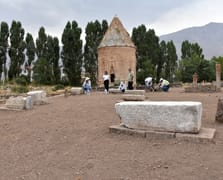 Van'daki Selçuklu Mezarlığında 6 yeni mezar keşfedildi