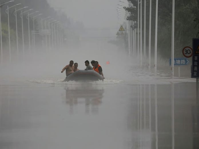 Çin'de sel felaketi: Yüzlerce ev ve köprü hasar gördü