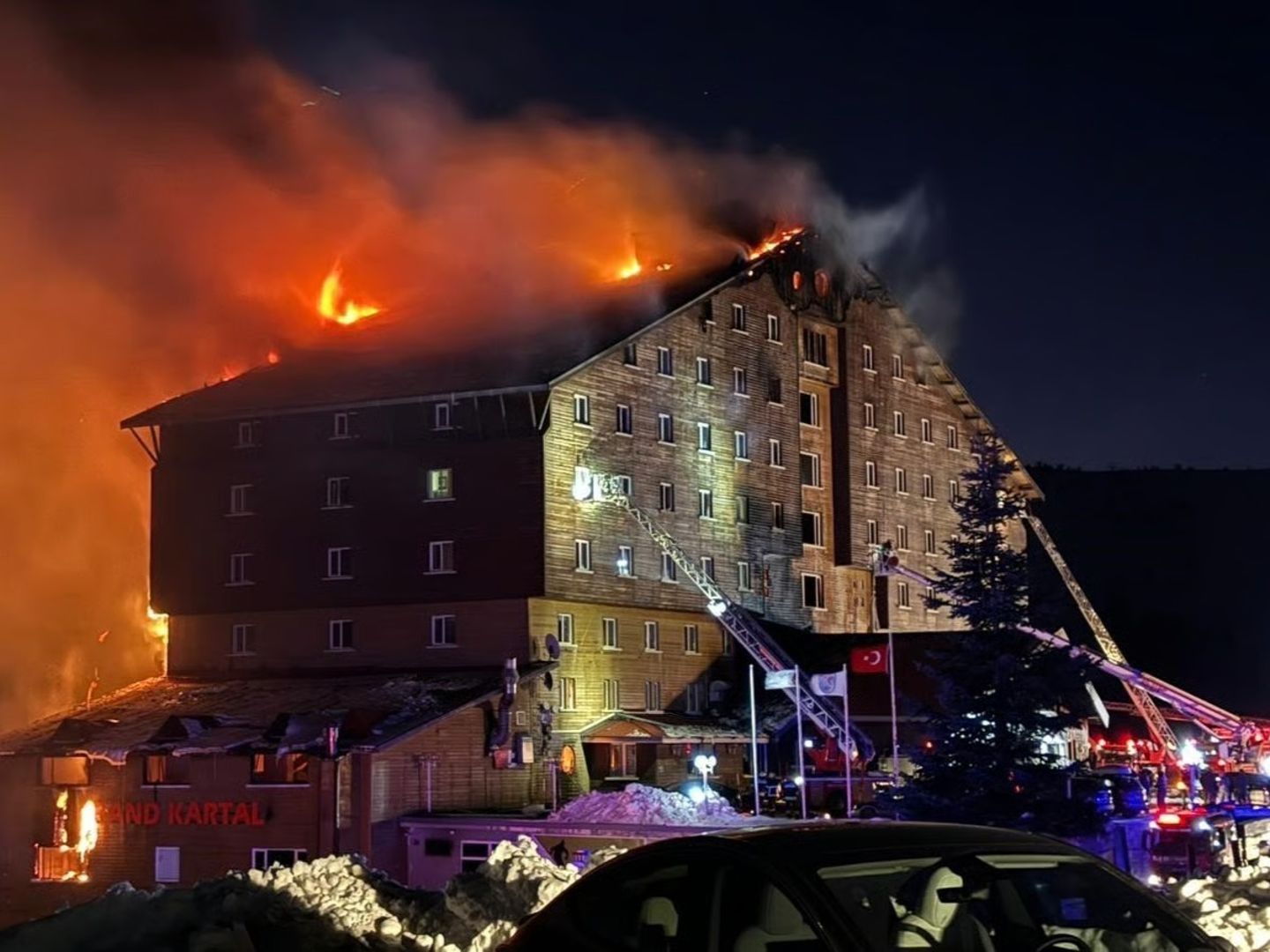 Yanan otel davasında yeni tanık ifadeleri: Otel müdürü hakkında şok iddia