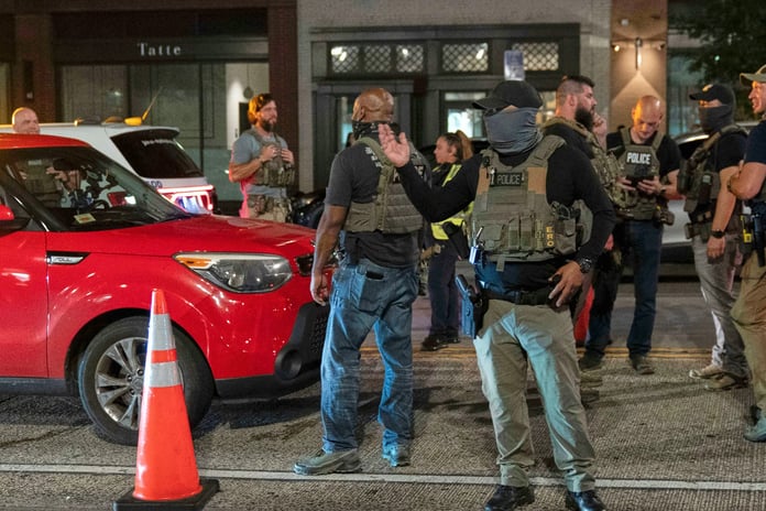 Trump yönetimi Washington’da polis kontrolünden kısmen geri adım attı