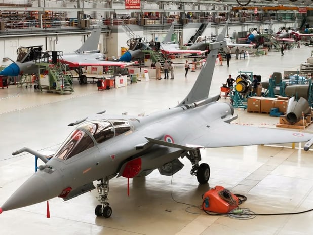 Dassault, 300. Rafale savaş uçağını üretti