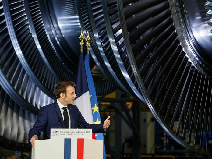 Macron, Fransız nükleer silahlarının başka ülkelere konuşlandırılması için müzakerelere açık