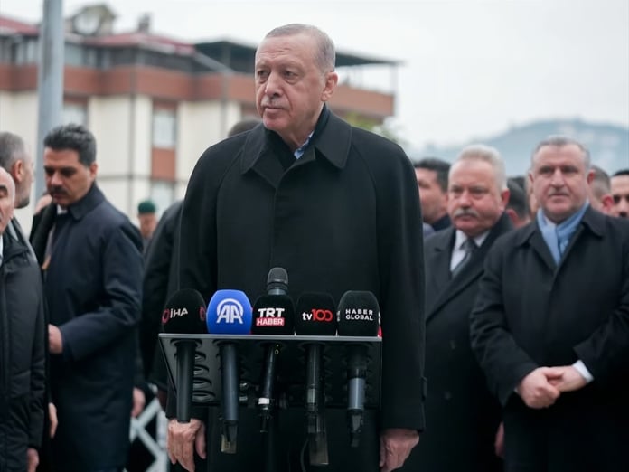 Cumhurbaşkanı Erdoğan'dan Rize'de bayram mesajı: "Siyonist İsrail bunun bedelini ödeyecek"