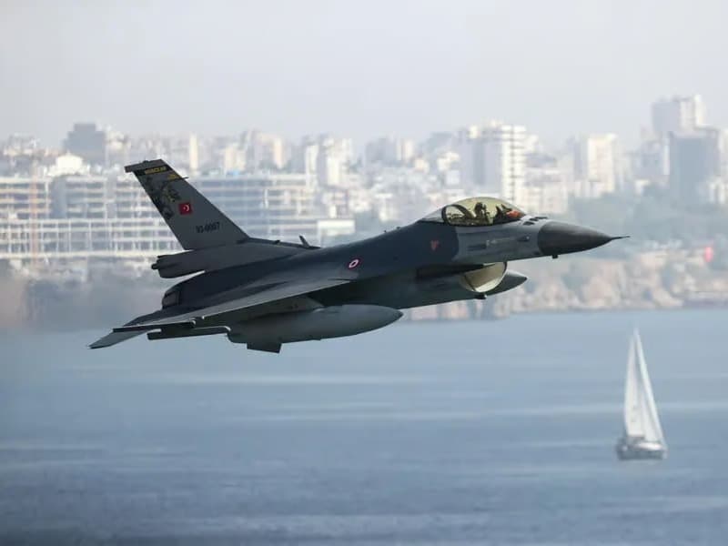 F-16 EDPOD hava kuvvetleri envanterinde