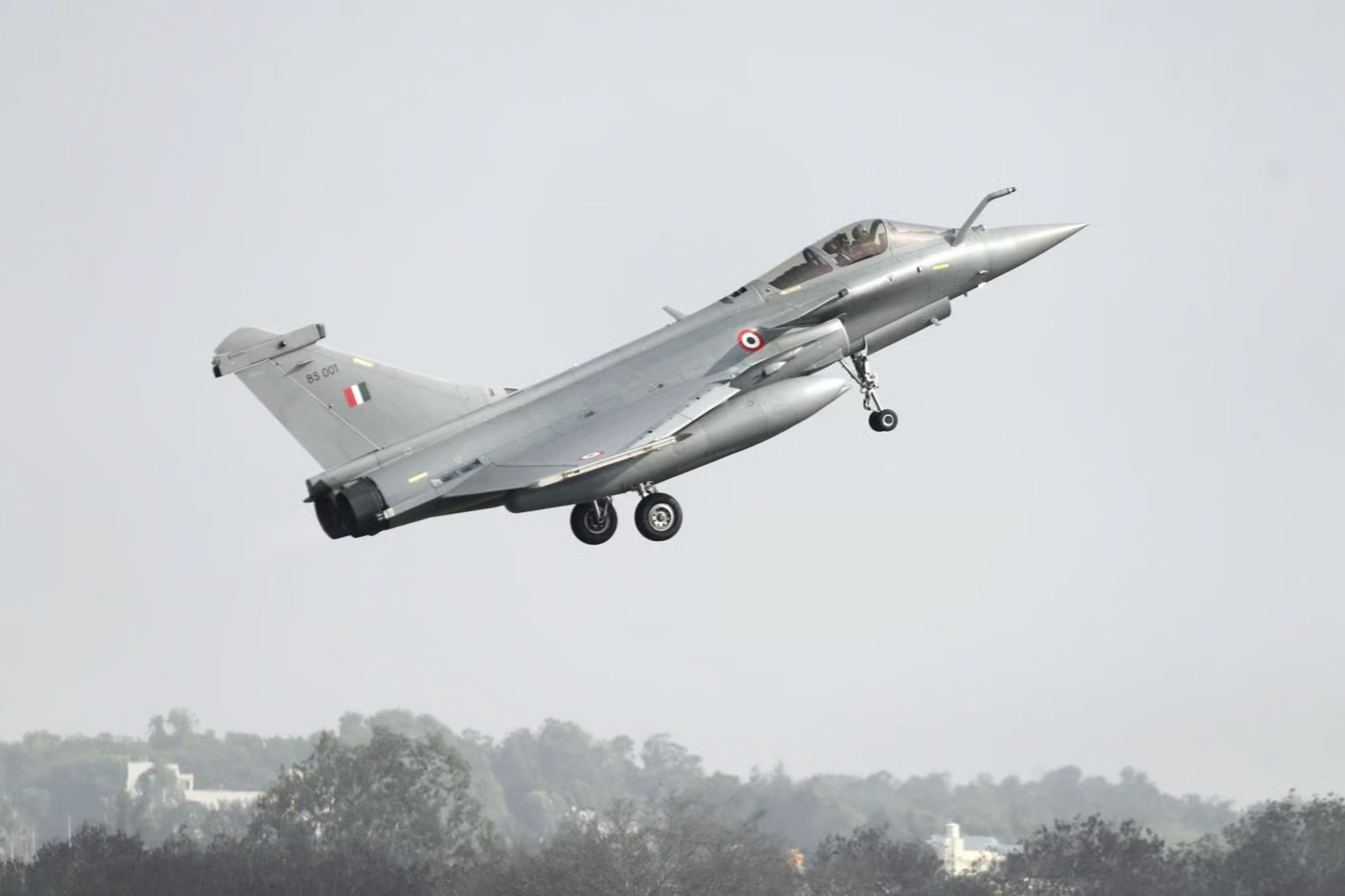 Fransız istihbaratı Çin’i suçladı: Rafale paniği büyüyor