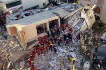 Kocaeli Gebze'de 6 katlı bina çöktü