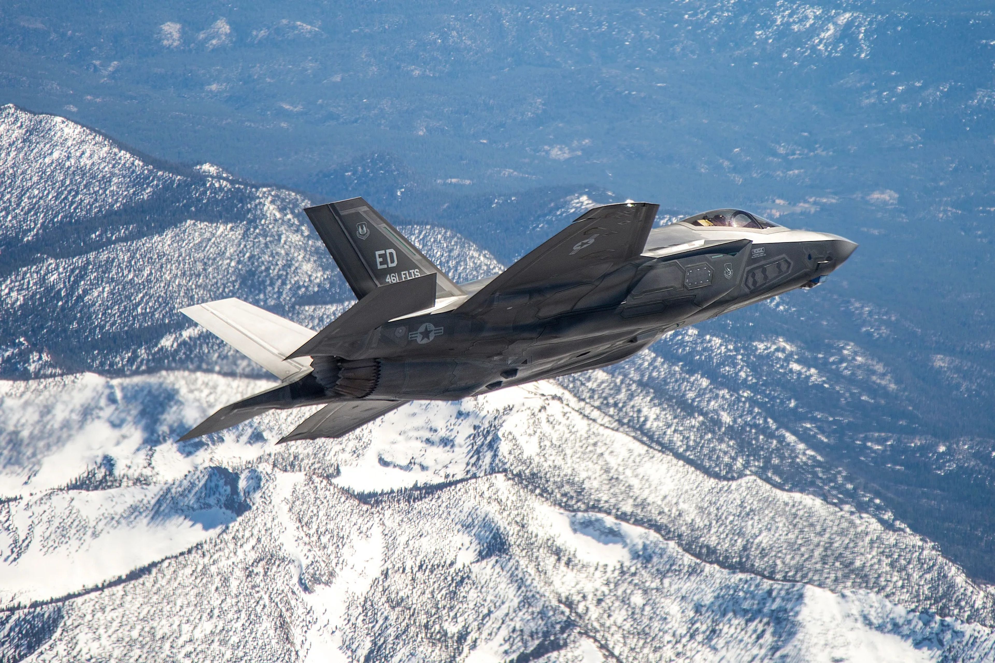 İsviçre, F-35A savaş uçakları satın almak için ABD'ye 500 milyon İsviçre frangı ön ödeme yaptı