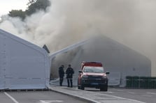 Sırbistan Parlamentosu önünde silahlı saldırı: 1 kişi ağır yaralandı