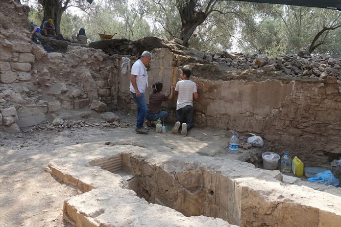 Antandros Antik Kenti'nde villadan vaftizhaneye çevrilen Roma yapısı bulundu