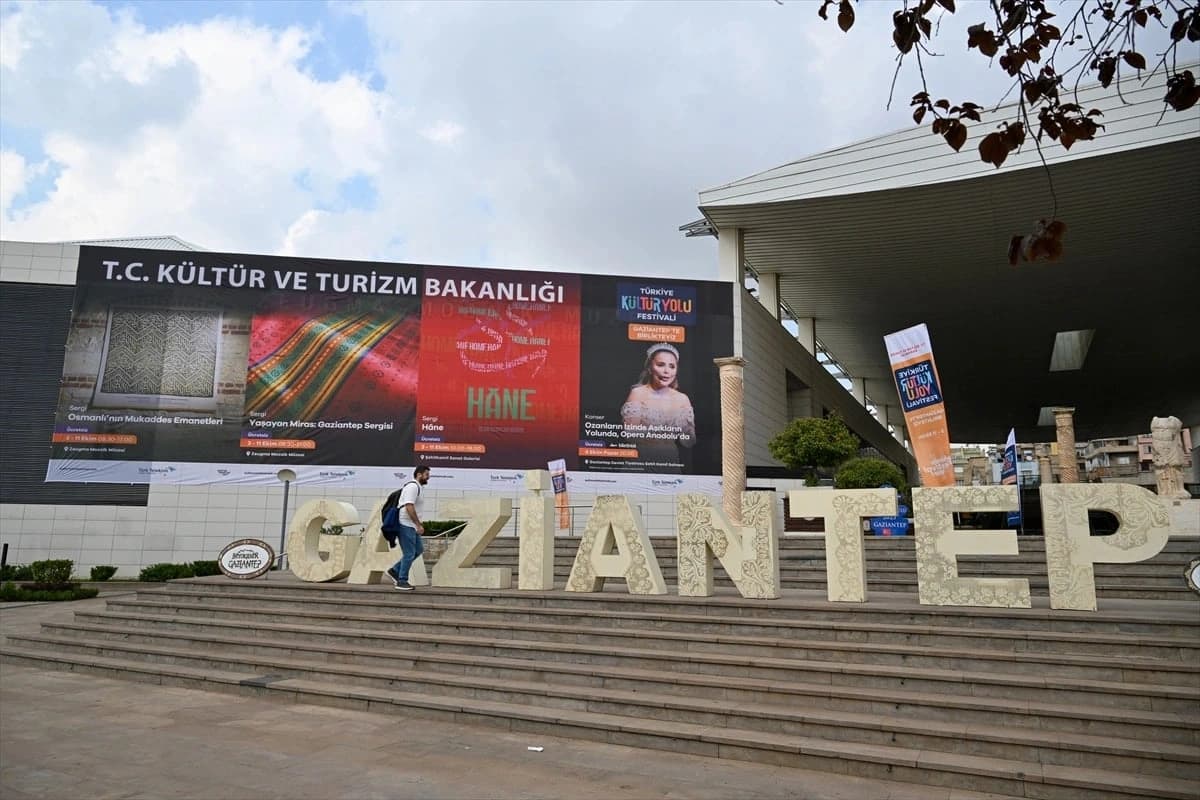 GastroAntep kapsamında Zeugma Mozaik Müzesi’nde 4 sergi açıldı