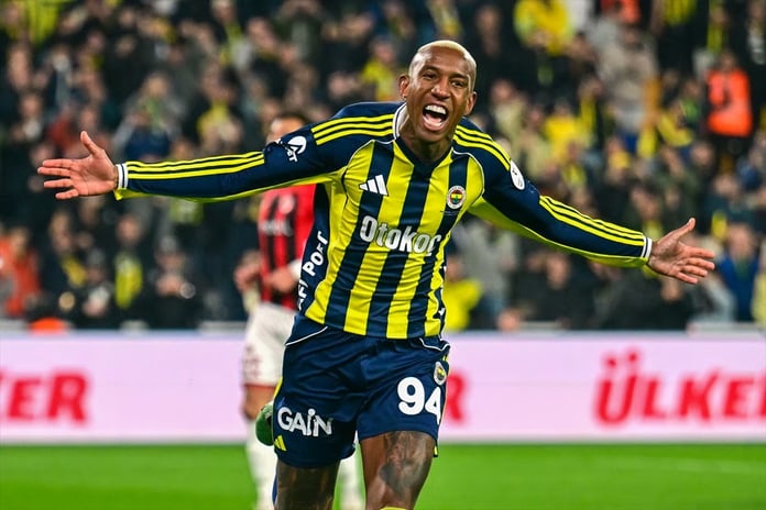 Fenerbahçe'de Talisca kariyer rekoruna koşuyor