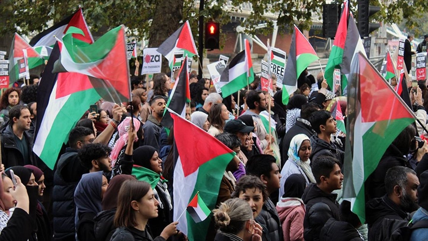Londra'da düzenlenen bir Filistin'e destek gösterisi - AA