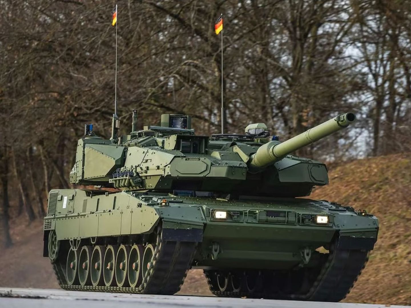 Leopard 2 tanklarının tedarikçisi Renk, ihracat kısıtlamaları ve sipariş gecikmelerinden etkilendi