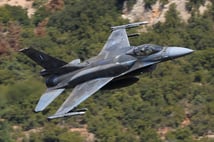 Yunanistan 50’nci F-16V Viper savaş uçağını teslim aldı