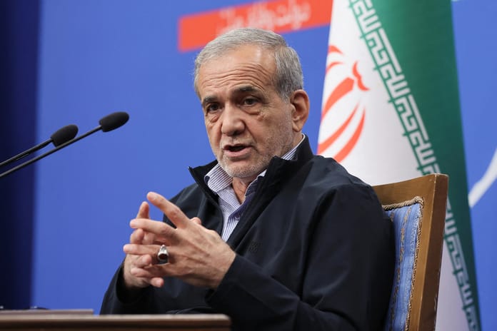 Pezeşkiyan'dan müesses nizama sert eleştiri