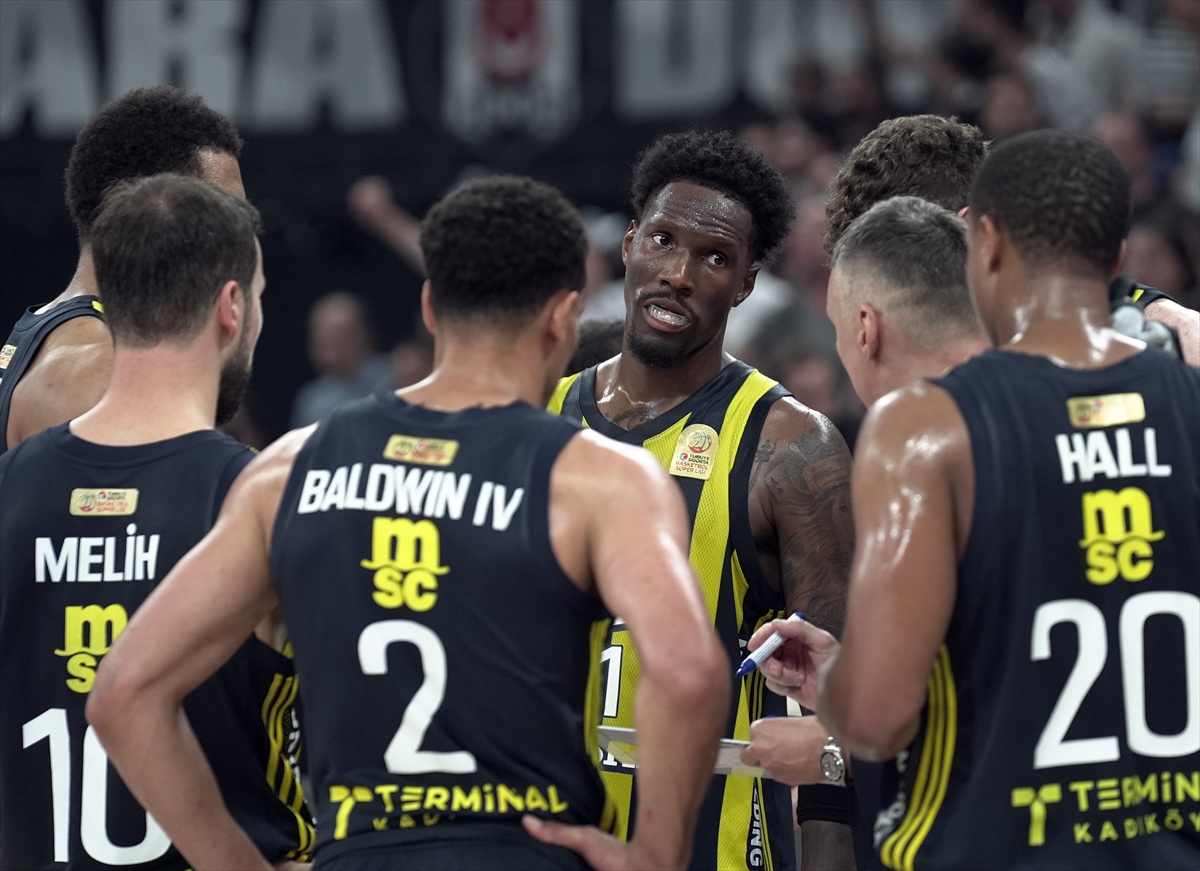 Fenerbahçe şampiyonluk için sahada