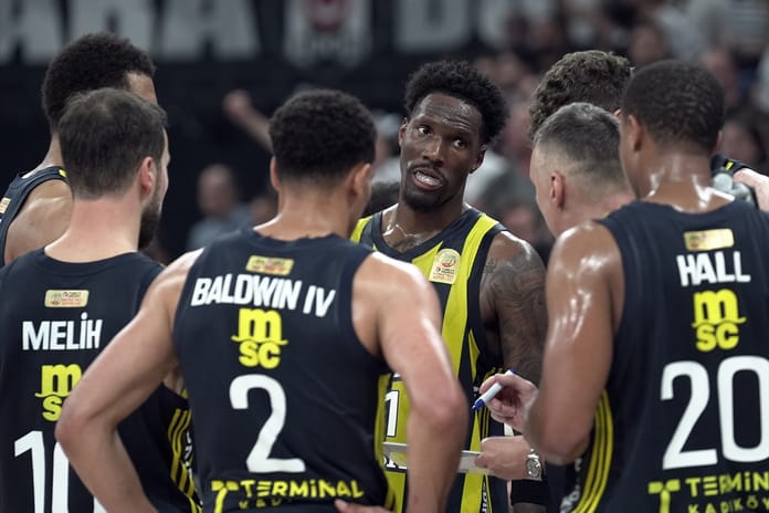 Fenerbahçe şampiyonluk için sahada