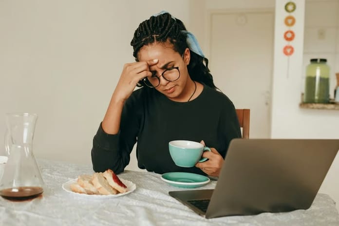 Oruçlu olduğunu unutarak yemek-içmek orucu bozar mı? Diyanet ile unutarak yemek ve içmek orucu bozuyor mu?