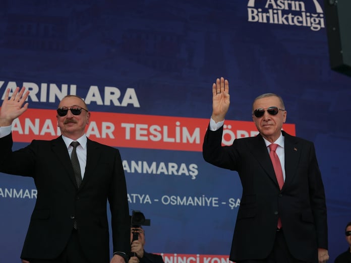 Cumhurbaşkanı Erdoğan, Kahramanmaraş'ta Azerbaycan mahallesi açılışında!