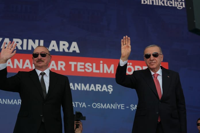 Cumhurbaşkanı Erdoğan, Kahramanmaraş'ta Azerbaycan mahallesi açılışında!