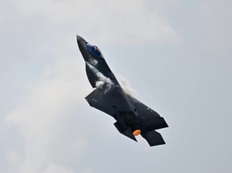 Trump Signals Approval for Saudi F-35s